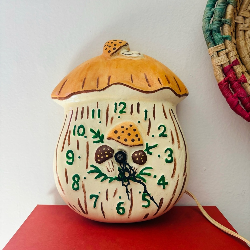 Vintage Mushroom Clock Arnel Merry Mushroom Inspired Retro Kitchen Decor
